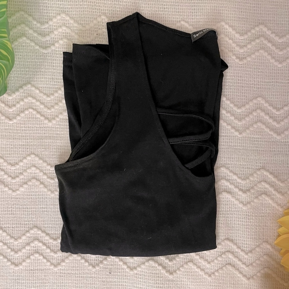 Cutout Crossover Front Women’s Tank Top